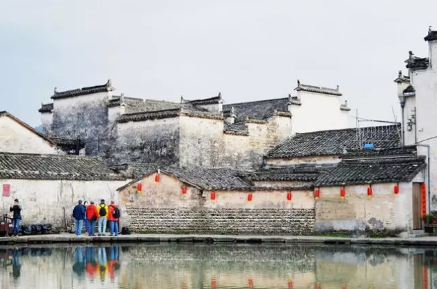 白牆青瓦馬頭牆，綠水青山蔚藍天——美到窒息的徽派建築
